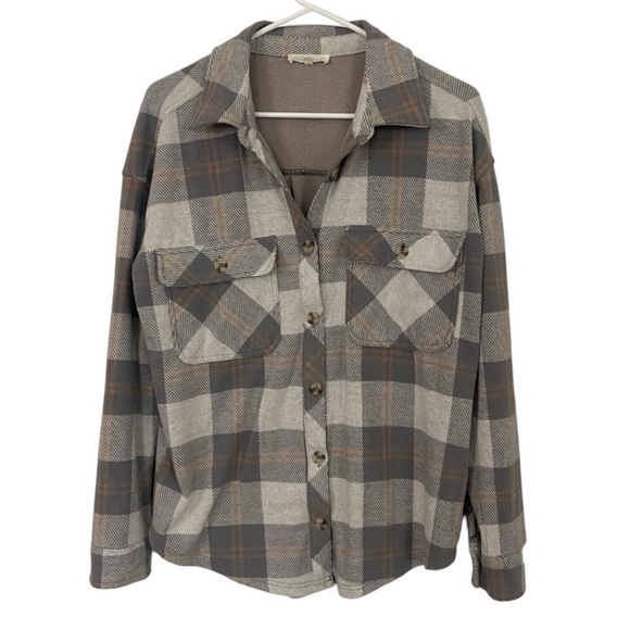 Ultra Flirt Tops - Ultra Flirt Super Soft and Cozy Tan Flannel SZ L